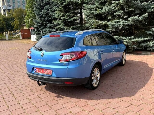 Рено Меган, объемом двигателя 1.5 л и пробегом 213 тыс. км за 8350 $, фото 2 на Automoto.ua
