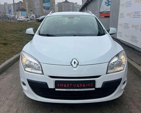 Рено Меган, объемом двигателя 1.5 л и пробегом 190 тыс. км за 8350 $, фото 4 на Automoto.ua