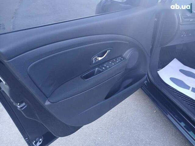 Рено Меган, объемом двигателя 1.5 л и пробегом 238 тыс. км за 8500 $, фото 3 на Automoto.ua