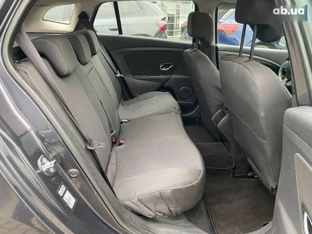 Рено Меган, объемом двигателя 1.5 л и пробегом 281 тыс. км за 7800 $, фото 17 на Automoto.ua