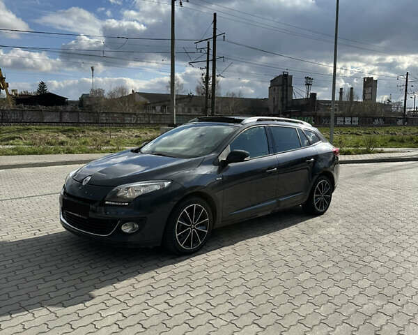 Рено Меган, об'ємом двигуна 1.6 л та пробігом 266 тис. км за 8900 $, фото 2 на Automoto.ua