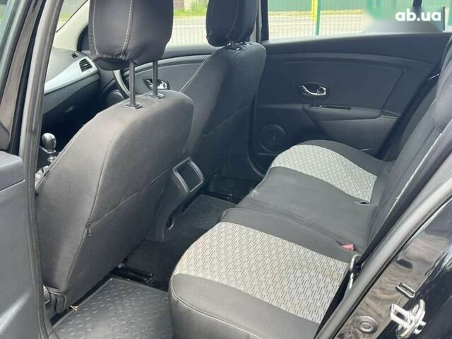 Рено Меган, объемом двигателя 1.5 л и пробегом 240 тыс. км за 7600 $, фото 11 на Automoto.ua