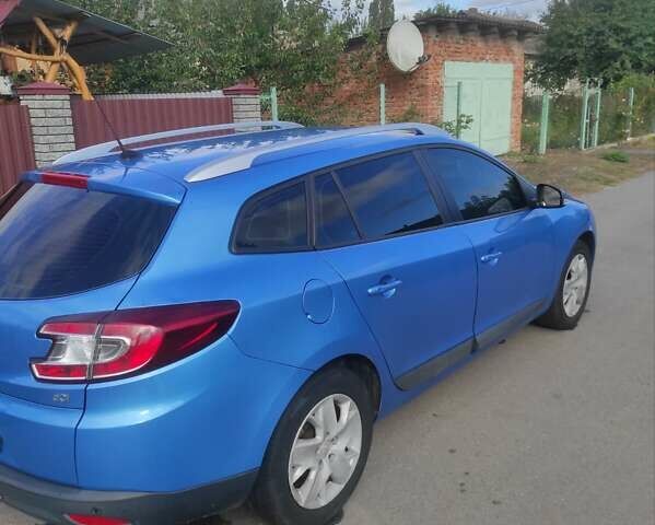 Рено Меган, объемом двигателя 1.5 л и пробегом 255 тыс. км за 7800 $, фото 6 на Automoto.ua