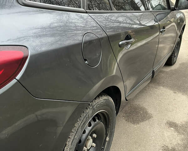 Рено Меган, объемом двигателя 1.46 л и пробегом 320 тыс. км за 8600 $, фото 5 на Automoto.ua