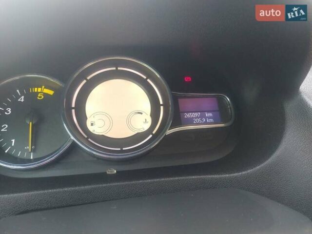 Рено Меган, об'ємом двигуна 1.6 л та пробігом 265 тис. км за 7800 $, фото 17 на Automoto.ua