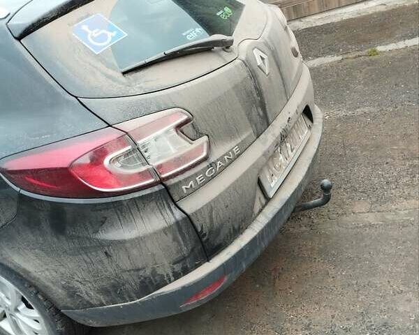 Рено Меган, объемом двигателя 1.5 л и пробегом 277 тыс. км за 8600 $, фото 2 на Automoto.ua