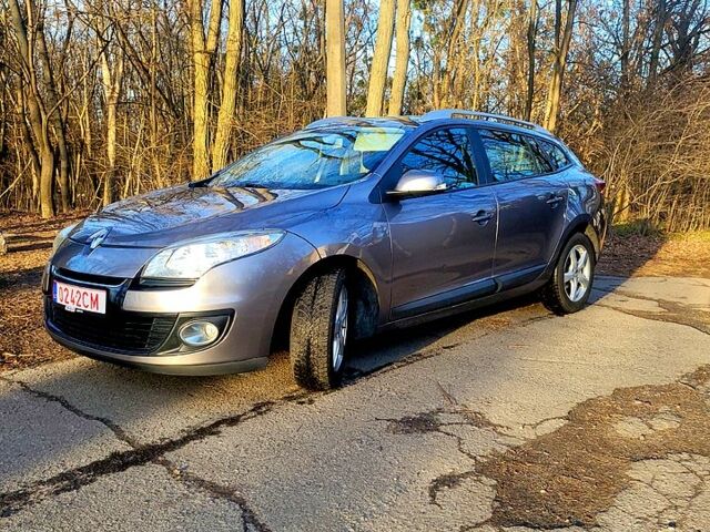 Рено Меган, объемом двигателя 15 л и пробегом 265 тыс. км за 8200 $, фото 1 на Automoto.ua
