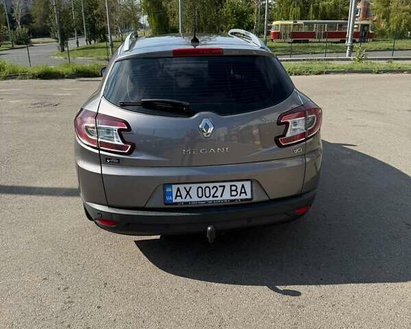 Рено Меган, объемом двигателя 1.5 л и пробегом 288 тыс. км за 7900 $, фото 4 на Automoto.ua