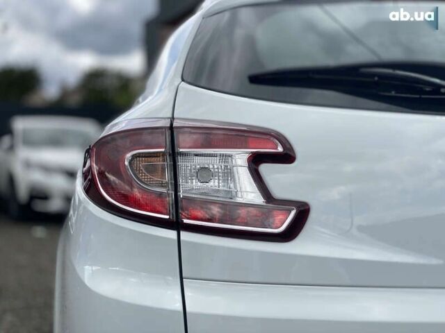 Рено Меган, объемом двигателя 1.5 л и пробегом 245 тыс. км за 7700 $, фото 26 на Automoto.ua