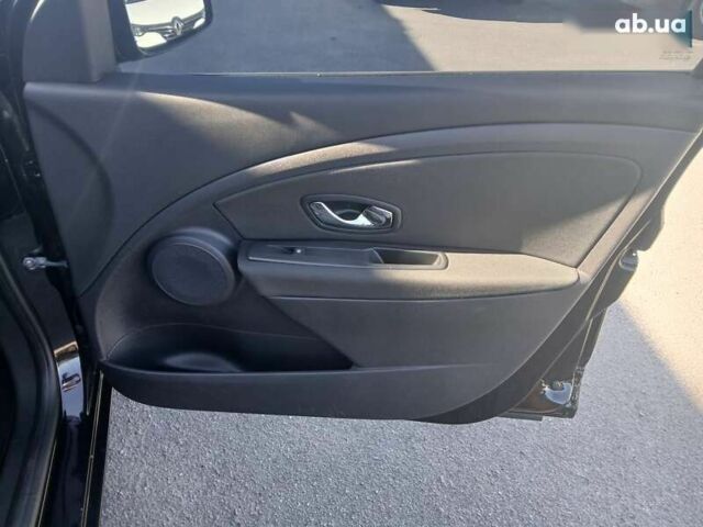 Рено Меган, объемом двигателя 1.5 л и пробегом 238 тыс. км за 8500 $, фото 19 на Automoto.ua