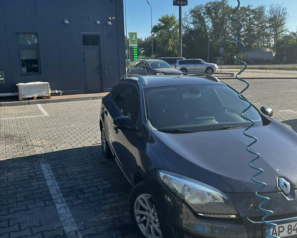 Рено Меган, объемом двигателя 1.46 л и пробегом 320 тыс. км за 8600 $, фото 2 на Automoto.ua