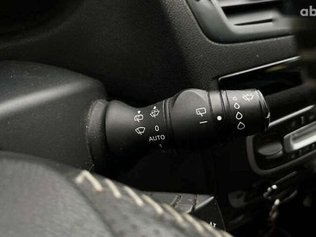 Рено Меган, объемом двигателя 1.5 л и пробегом 214 тыс. км за 9300 $, фото 16 на Automoto.ua