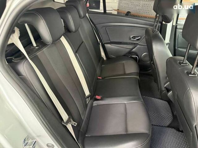 Рено Меган, объемом двигателя 1.5 л и пробегом 265 тыс. км за 8990 $, фото 26 на Automoto.ua
