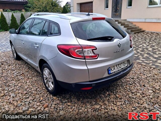 Рено Меган, объемом двигателя 1.5 л и пробегом 205 тыс. км за 7500 $, фото 1 на Automoto.ua