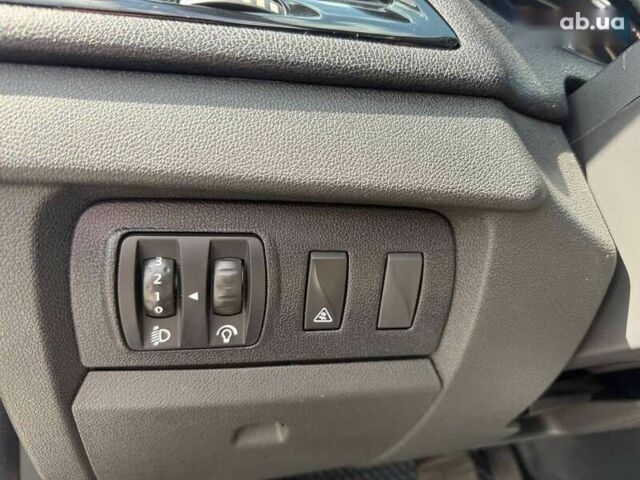 Рено Меган, об'ємом двигуна 0 л та пробігом 264 тис. км за 9490 $, фото 27 на Automoto.ua