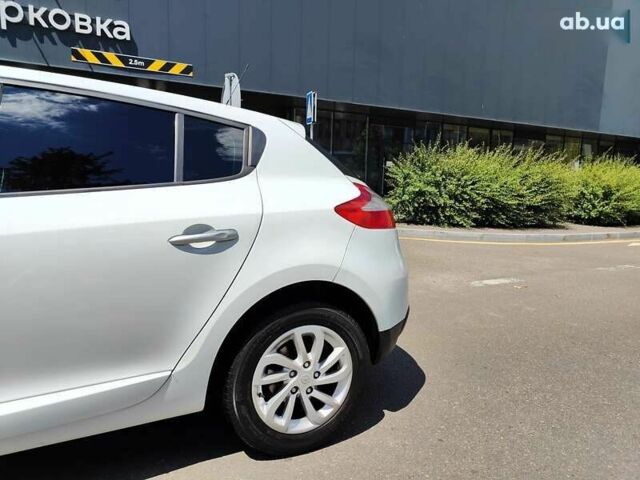 Рено Меган, объемом двигателя 1.5 л и пробегом 332 тыс. км за 6990 $, фото 5 на Automoto.ua