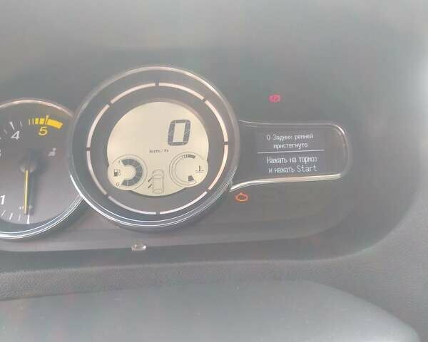 Рено Меган, об'ємом двигуна 1.6 л та пробігом 265 тис. км за 7800 $, фото 8 на Automoto.ua