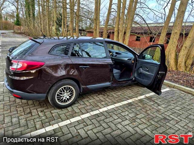 Рено Меган, объемом двигателя 1.5 л и пробегом 248 тыс. км за 6500 $, фото 2 на Automoto.ua