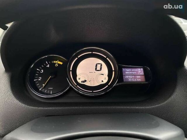 Рено Меган, объемом двигателя 1.5 л и пробегом 281 тыс. км за 7800 $, фото 11 на Automoto.ua