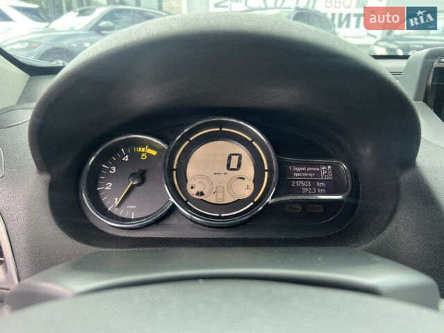 Рено Меган, объемом двигателя 1.5 л и пробегом 217 тыс. км за 7999 $, фото 11 на Automoto.ua