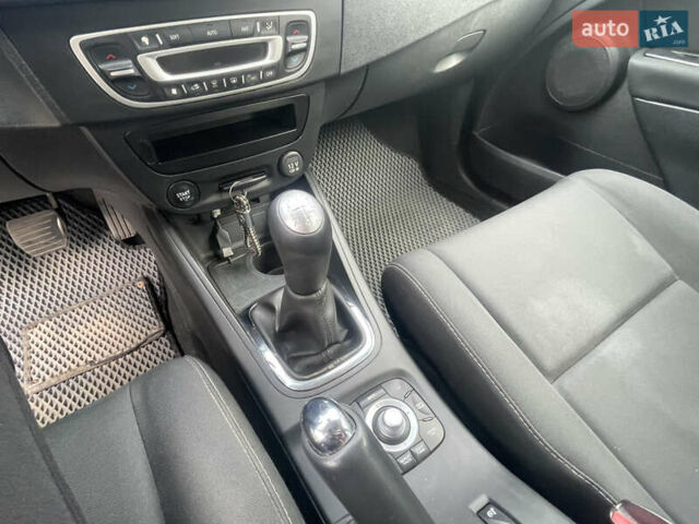 Рено Меган 2013 в Днепре (Днепропетровске) на Automoto.ua Рено Меган, объемом двигателя 1.5 л и пробегом 294 тыс. км за 6800 $, фото 12 на Automoto.ua