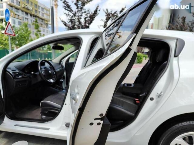 Рено Меган, объемом двигателя 1.5 л и пробегом 332 тыс. км за 7490 $, фото 5 на Automoto.ua