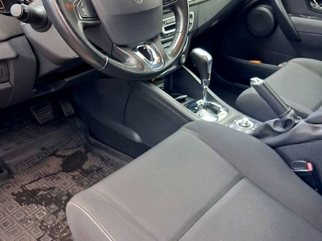 Рено Меган, объемом двигателя 1.5 л и пробегом 205 тыс. км за 7500 $, фото 2 на Automoto.ua