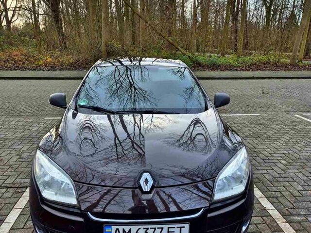 Рено Меган, объемом двигателя 1.5 л и пробегом 248 тыс. км за 6500 $, фото 6 на Automoto.ua