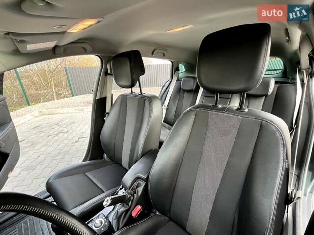 Рено Меган, объемом двигателя 1.6 л и пробегом 256 тыс. км за 8999 $, фото 9 на Automoto.ua
