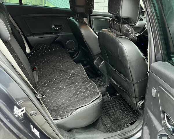 Рено Меган, объемом двигателя 1.46 л и пробегом 320 тыс. км за 8600 $, фото 12 на Automoto.ua