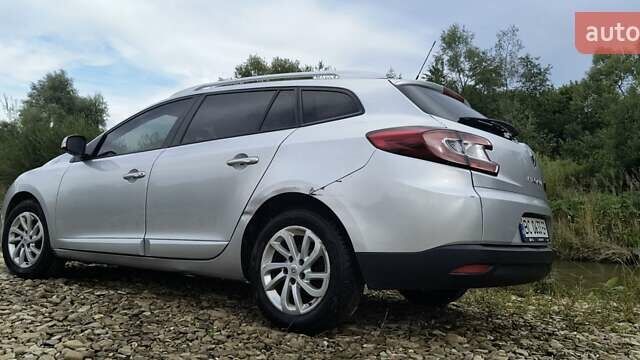 Рено Меган, объемом двигателя 1.46 л и пробегом 340 тыс. км за 7099 $, фото 2 на Automoto.ua