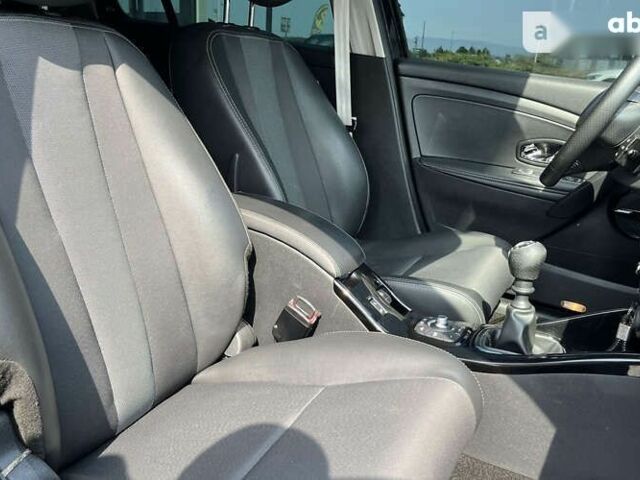 Рено Меган, объемом двигателя 1.5 л и пробегом 215 тыс. км за 9400 $, фото 22 на Automoto.ua