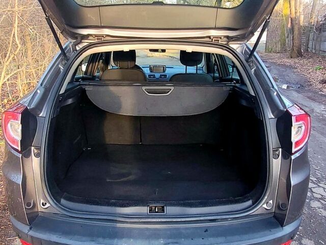 Рено Меган, объемом двигателя 15 л и пробегом 265 тыс. км за 8200 $, фото 5 на Automoto.ua