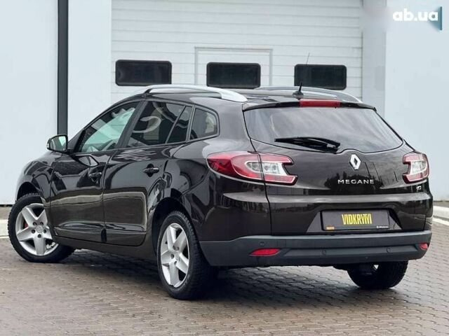 Рено Меган, объемом двигателя 1.5 л и пробегом 246 тыс. км за 8800 $, фото 4 на Automoto.ua