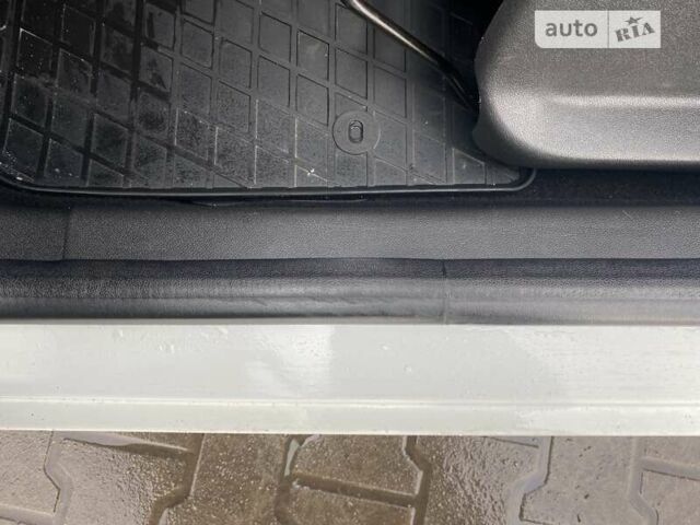 Рено Меган, объемом двигателя 1.46 л и пробегом 250 тыс. км за 7200 $, фото 17 на Automoto.ua