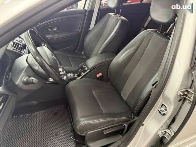 Рено Меган, объемом двигателя 1.5 л и пробегом 265 тыс. км за 8990 $, фото 16 на Automoto.ua