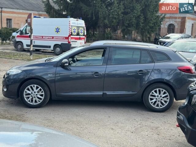 Рено Меган, объемом двигателя 1.46 л и пробегом 207 тыс. км за 9399 $, фото 4 на Automoto.ua