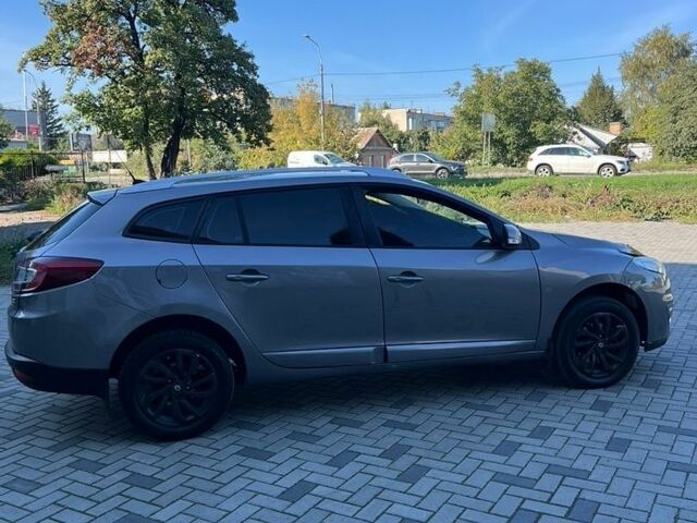 Рено Меган, объемом двигателя 1.5 л и пробегом 274 тыс. км за 5500 $, фото 22 на Automoto.ua