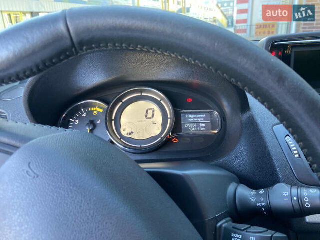Рено Меган 2013 в Львове на Automoto.ua Рено Меган, объемом двигателя 1.6 л и пробегом 275 тыс. км за 7800 $, фото 2 на Automoto.ua