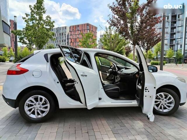 Рено Меган, объемом двигателя 1.5 л и пробегом 332 тыс. км за 7490 $, фото 24 на Automoto.ua