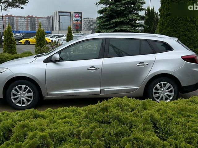 Рено Меган, объемом двигателя 1.5 л и пробегом 267 тыс. км за 6700 $, фото 3 на Automoto.ua