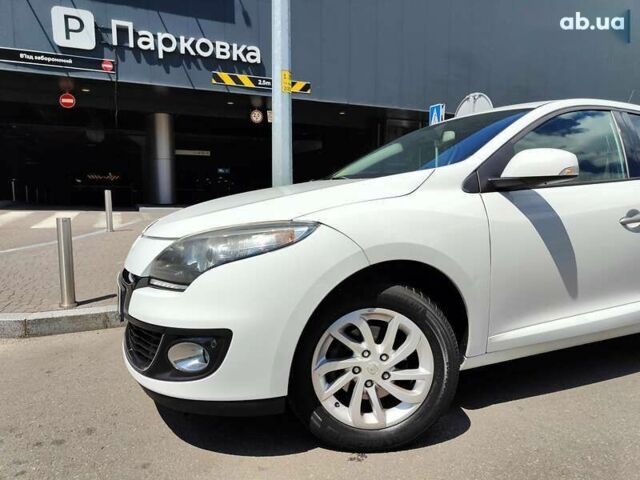 Рено Меган, объемом двигателя 1.5 л и пробегом 332 тыс. км за 6990 $, фото 4 на Automoto.ua