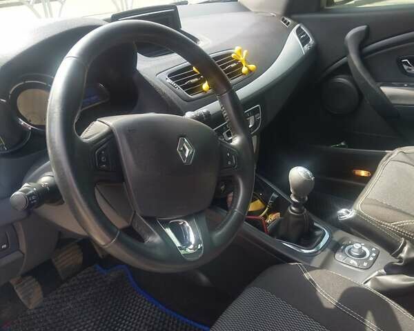 Рено Меган, об'ємом двигуна 1.6 л та пробігом 265 тис. км за 7800 $, фото 6 на Automoto.ua