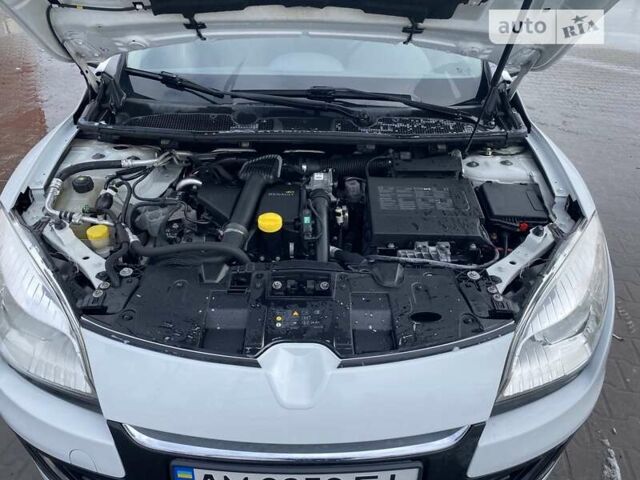 Рено Меган, объемом двигателя 1.46 л и пробегом 250 тыс. км за 7200 $, фото 19 на Automoto.ua