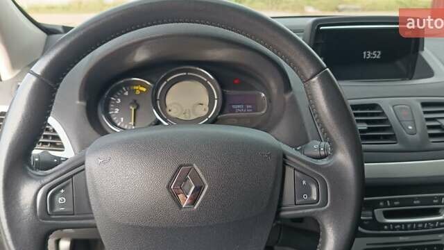 Рено Меган, объемом двигателя 1.5 л и пробегом 125 тыс. км за 9250 $, фото 13 на Automoto.ua