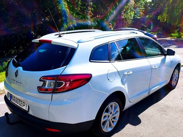 Рено Меган, об'ємом двигуна 1.6 л та пробігом 267 тис. км за 8300 $, фото 4 на Automoto.ua