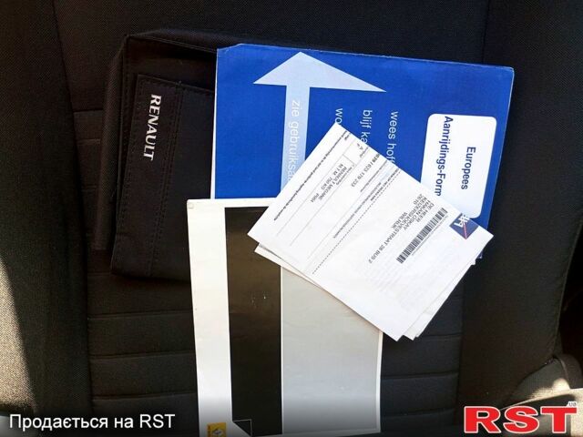Рено Меган, об'ємом двигуна 1.6 л та пробігом 267 тис. км за 8300 $, фото 12 на Automoto.ua