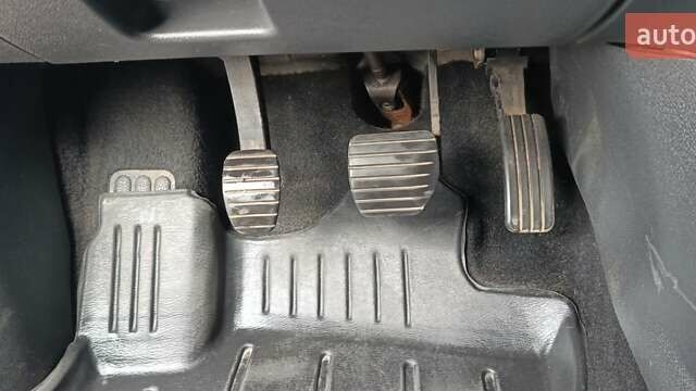 Рено Меган, объемом двигателя 1.5 л и пробегом 125 тыс. км за 9250 $, фото 86 на Automoto.ua