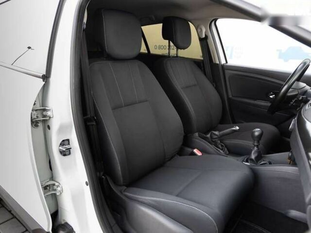 Рено Меган, объемом двигателя 1.5 л и пробегом 321 тыс. км за 7700 $, фото 23 на Automoto.ua