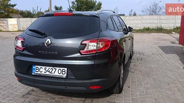 Рено Меган, объемом двигателя 1.5 л и пробегом 125 тыс. км за 9250 $, фото 39 на Automoto.ua